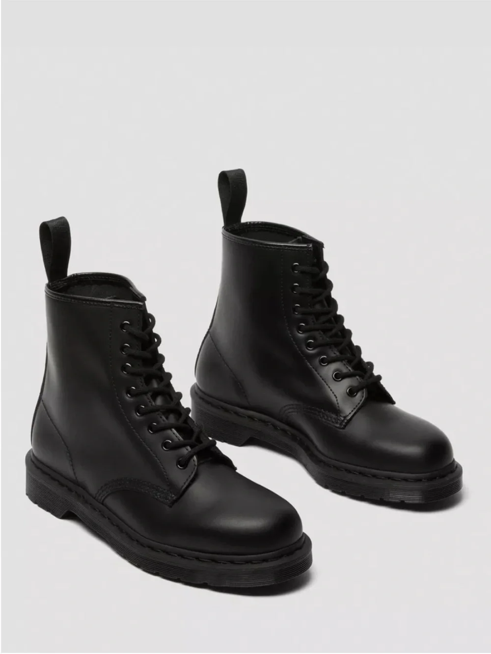 Dr. Martens UNISEX 1460 MONO Smooth Leather Lace Up Boots Black 5US, 36EU